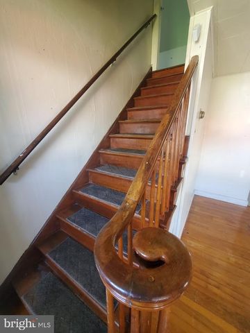 10 THORNTOWN LN, Bordentown, NJ 08505