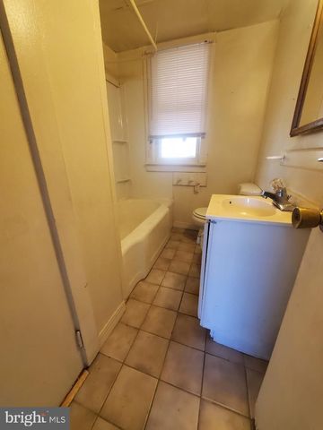 10 THORNTOWN LN, Bordentown, NJ 08505