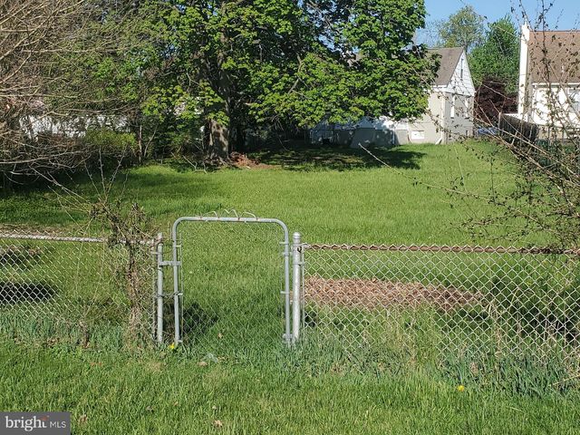 10 THORNTOWN LN, Bordentown, NJ 08505