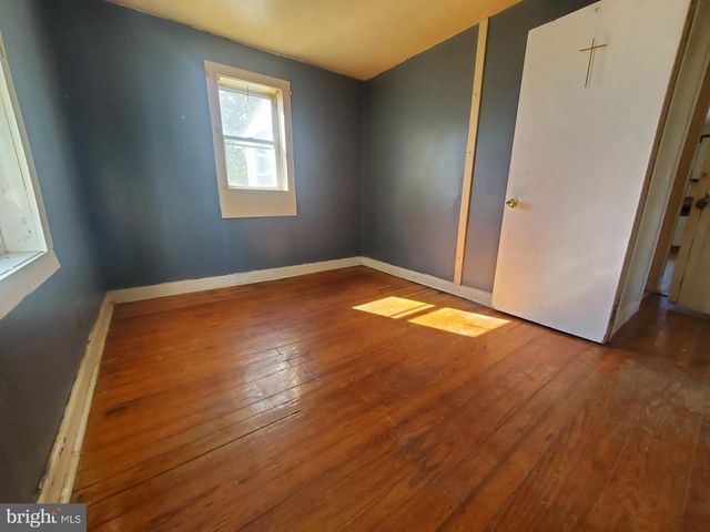 10 THORNTOWN LN, Bordentown, NJ 08505