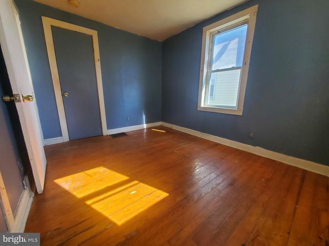 10 THORNTOWN LN, Bordentown, NJ 08505