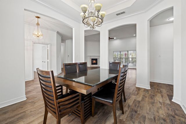 120 Ashbriar Ln, Longview, TX 75605