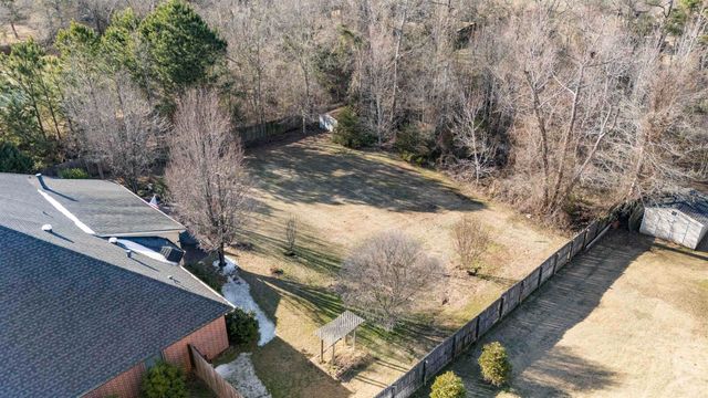 120 Ashbriar Ln, Longview, TX 75605