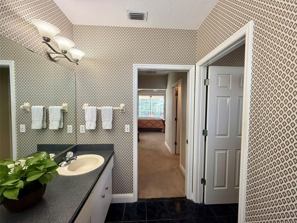 Image 29 of property listing at 3016 MANOR DRIVE, Sebring, FL 33872