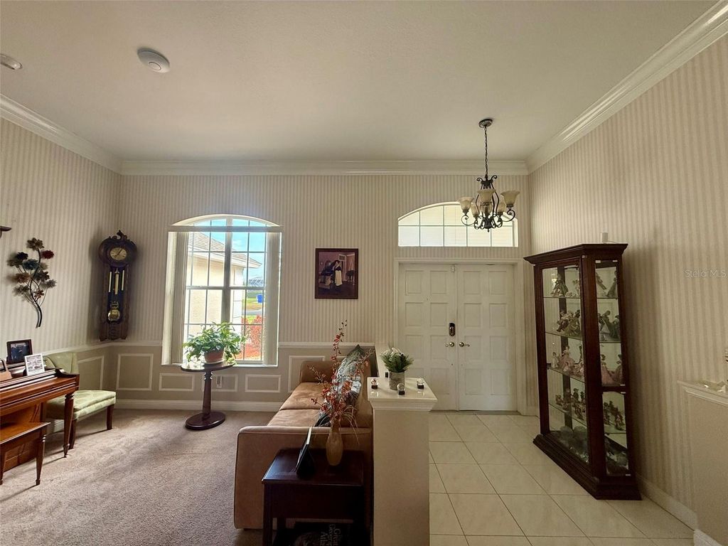 Image 5 of property listing at 3016 MANOR DRIVE, Sebring, FL 33872