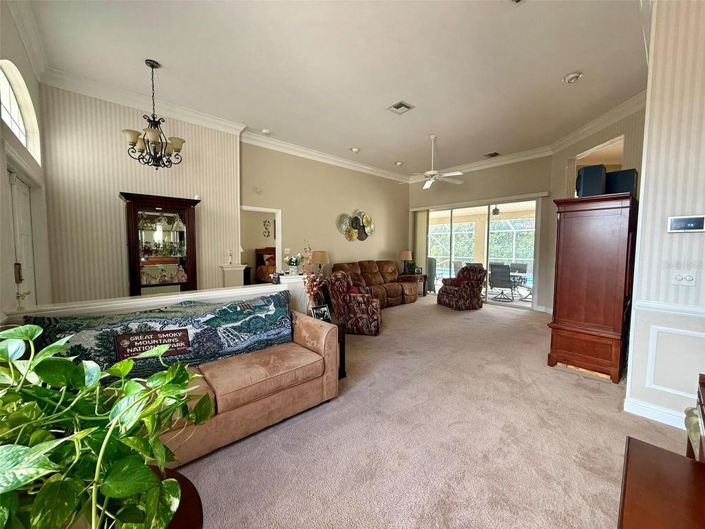 Image 8 of property listing at 3016 MANOR DRIVE, Sebring, FL 33872