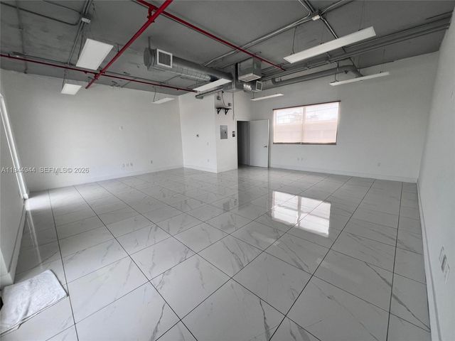 2721 NW 42nd Ave 203, Miami, FL 33142