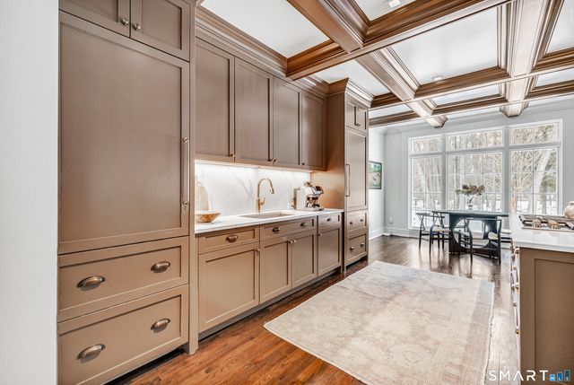 200 Long Meadow Road, Fairfield, CT 06824