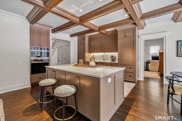 200 Long Meadow Road, Fairfield, CT 06824