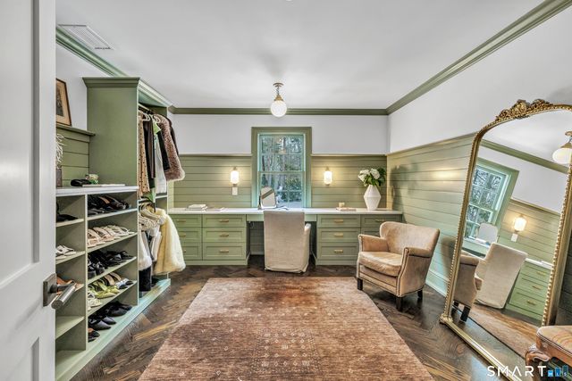 200 Long Meadow Road, Fairfield, CT 06824