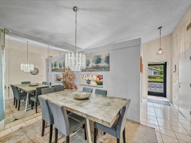 8592 Sunbird Place, Boca Raton, FL 33496