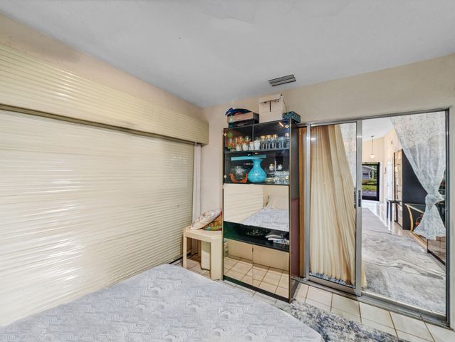 8592 Sunbird Place, Boca Raton, FL 33496