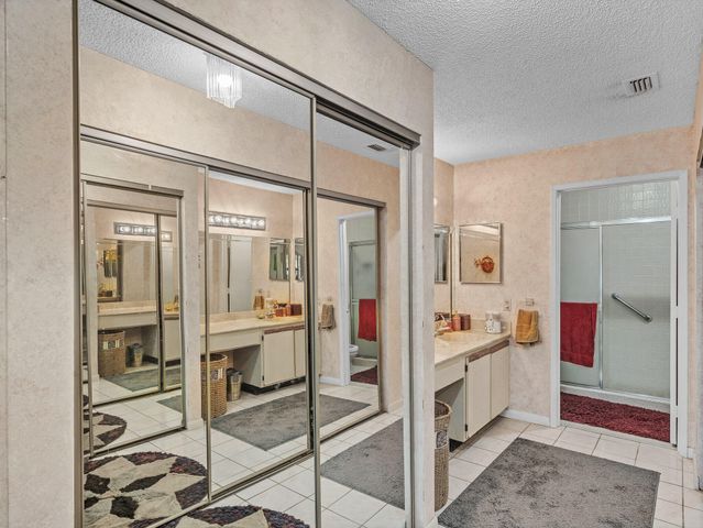 8592 Sunbird Place, Boca Raton, FL 33496