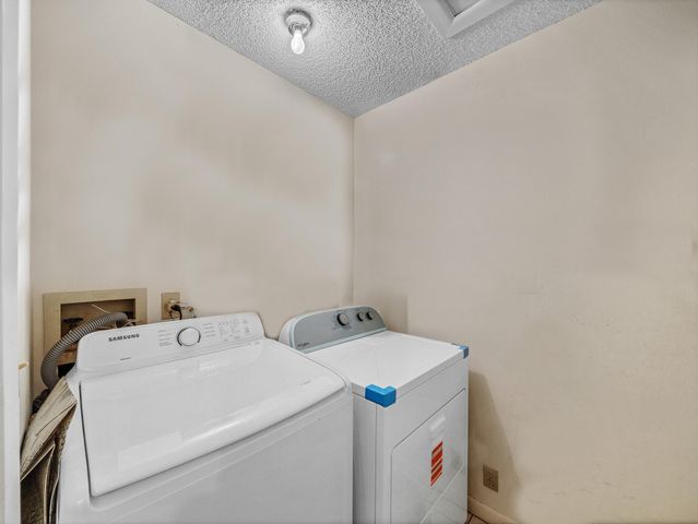 8592 Sunbird Place, Boca Raton, FL 33496