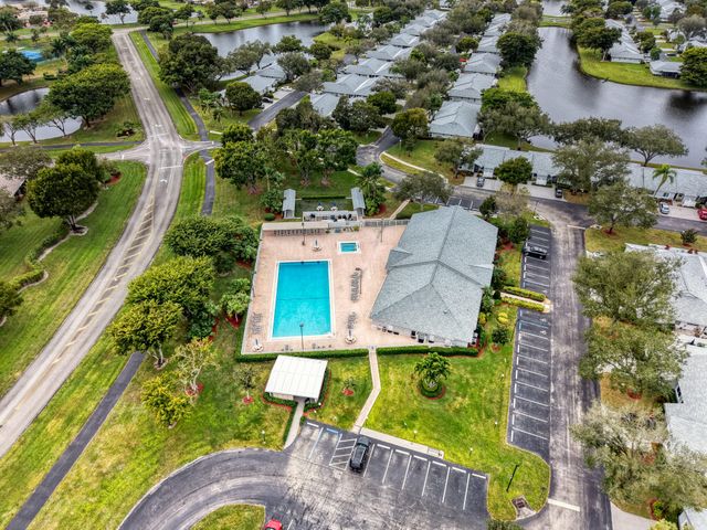 8592 Sunbird Place, Boca Raton, FL 33496