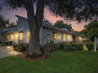 8592 Sunbird Place, Boca Raton, FL 33496