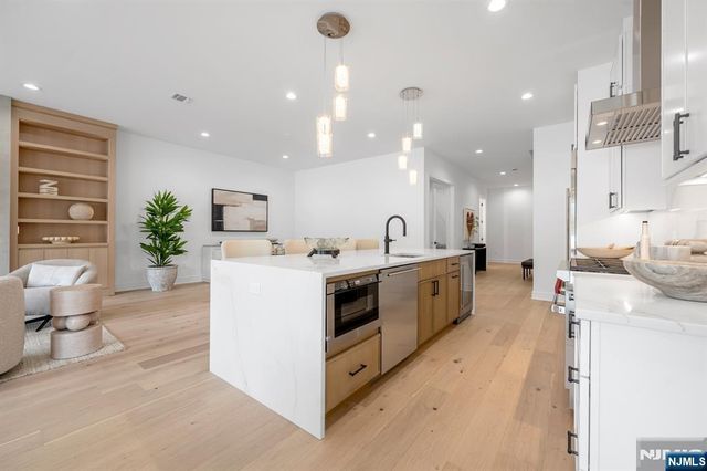 27 Feldman Court, Paramus, NJ 07652