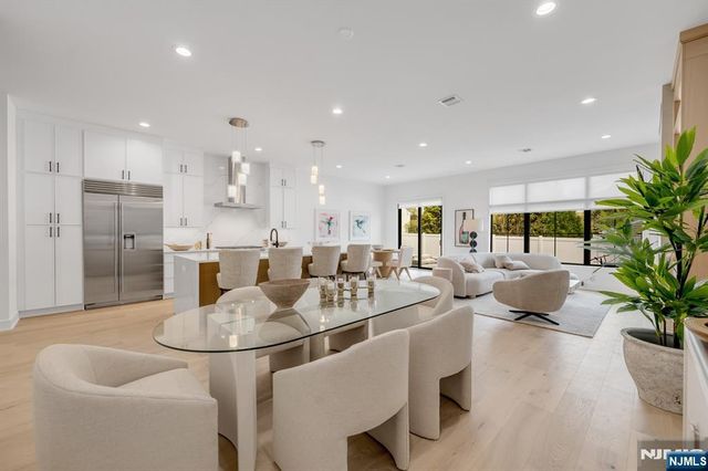 27 Feldman Court, Paramus, NJ 07652