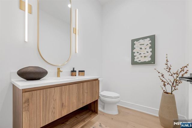 27 Feldman Court, Paramus, NJ 07652