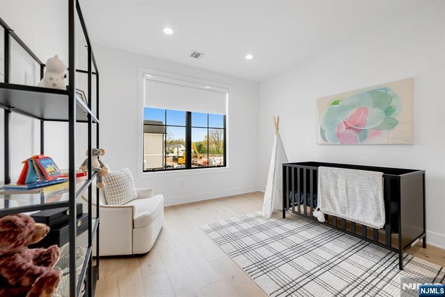 27 Feldman Court, Paramus, NJ 07652