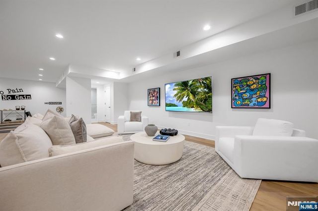 27 Feldman Court, Paramus, NJ 07652