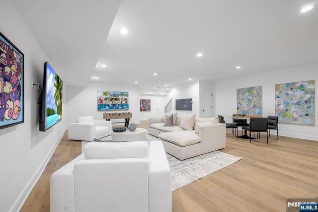 27 Feldman Court, Paramus, NJ 07652