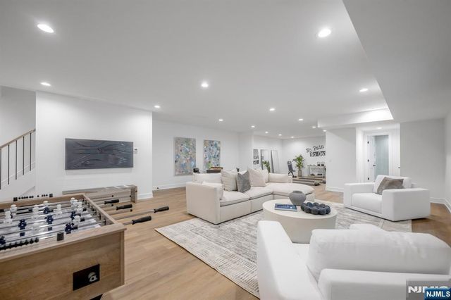 27 Feldman Court, Paramus, NJ 07652