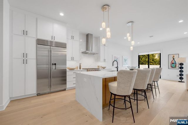 27 Feldman Court, Paramus, NJ 07652