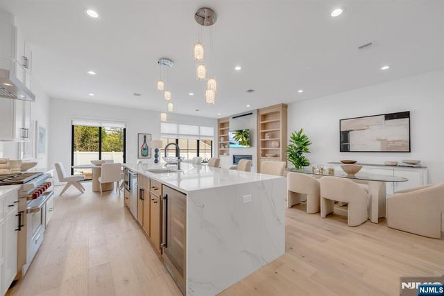 27 Feldman Court, Paramus, NJ 07652