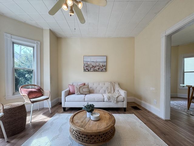 23 Kingston St, Somerville, MA 02144