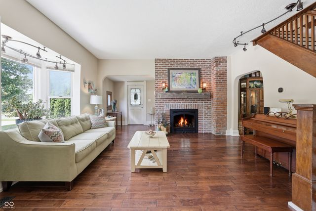 12340 Brooks School Road, Fishers, IN 46037