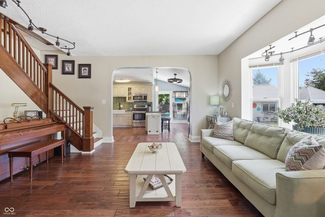 12340 Brooks School Road, Fishers, IN 46037