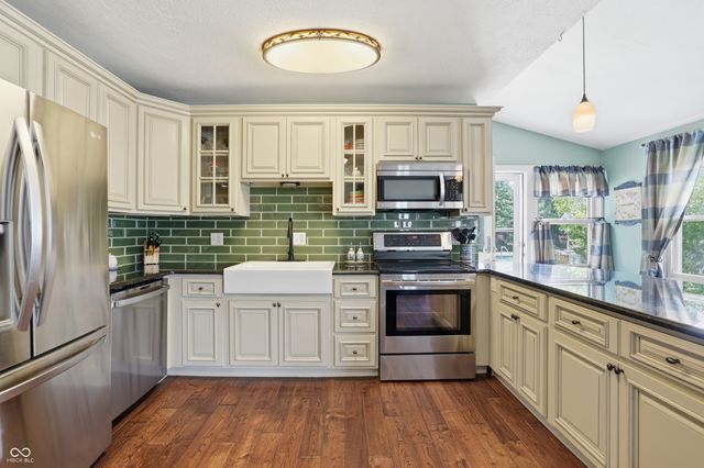 12340 Brooks School Road, Fishers, IN 46037