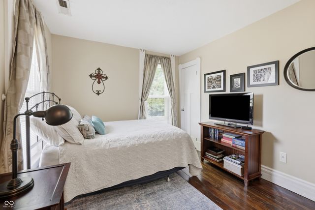 12340 Brooks School Road, Fishers, IN 46037