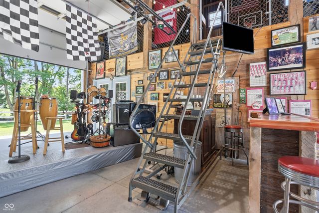 12340 Brooks School Road, Fishers, IN 46037