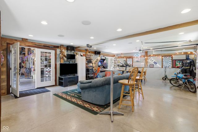 12340 Brooks School Road, Fishers, IN 46037