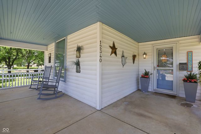12340 Brooks School Road, Fishers, IN 46037