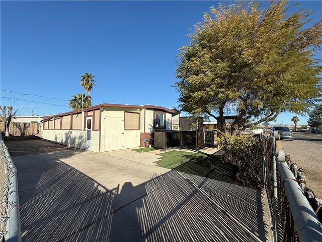 1801 Clearwater Drive, Bullhead City, AZ 86442