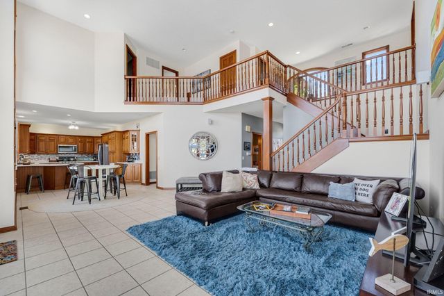 11681 N Venetian Drive, Syracuse, IN 46567