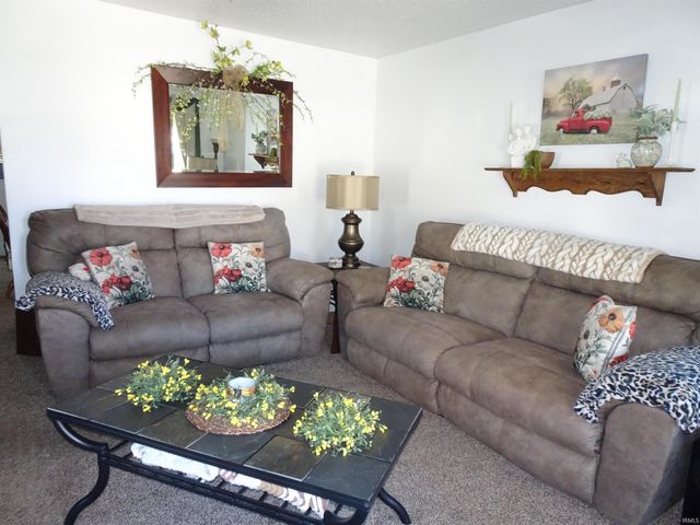 330 N 16th Street, New Castle, IN 47362