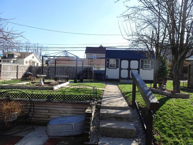 330 N 16th Street, New Castle, IN 47362