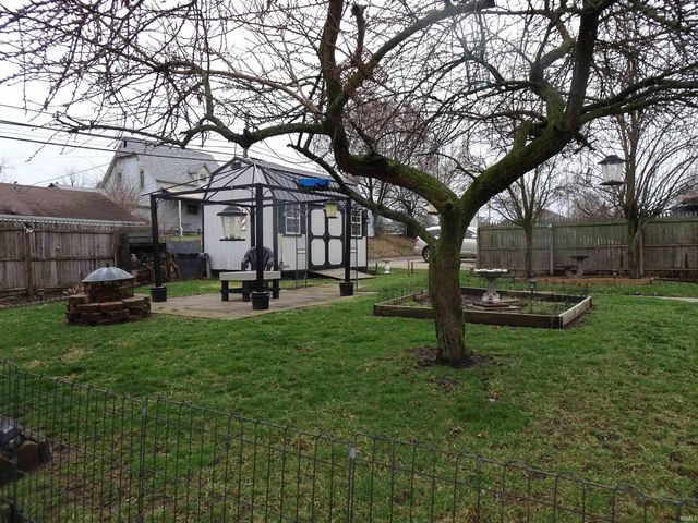 330 N 16th Street, New Castle, IN 47362