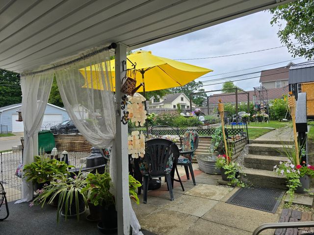 330 N 16th Street, New Castle, IN 47362