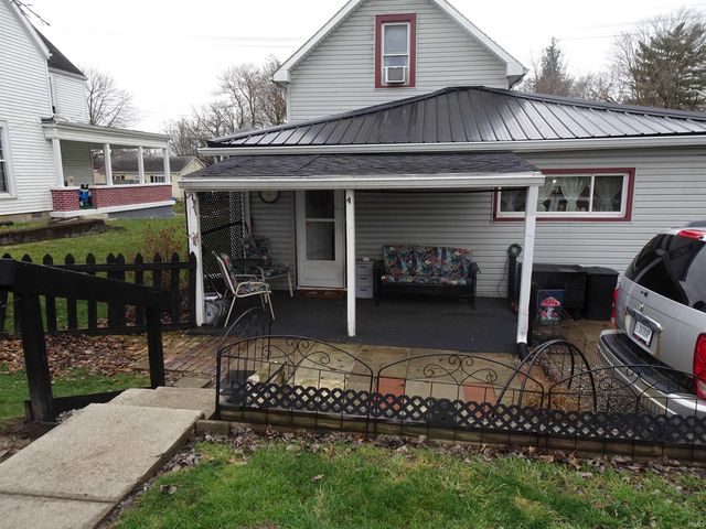 330 N 16th Street, New Castle, IN 47362