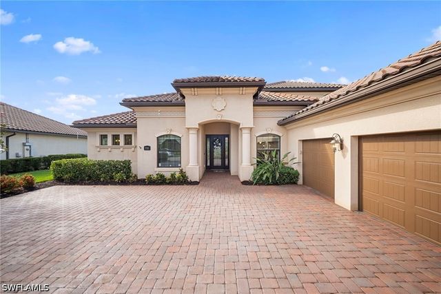 17211 Cherrywood CT, Bonita Springs, FL 34135