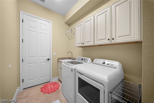 17211 Cherrywood CT, Bonita Springs, FL 34135