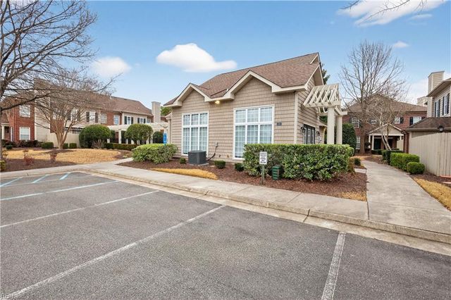 5329 Elston LN, Virginia Beach, VA 23455