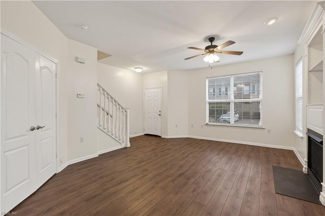 5329 Elston LN, Virginia Beach, VA 23455