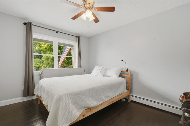134 Hathaway Commons Rd, Fall River, MA 02720