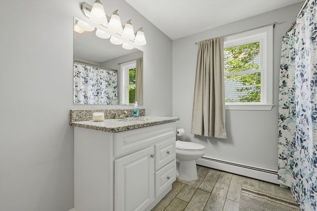 134 Hathaway Commons Rd, Fall River, MA 02720